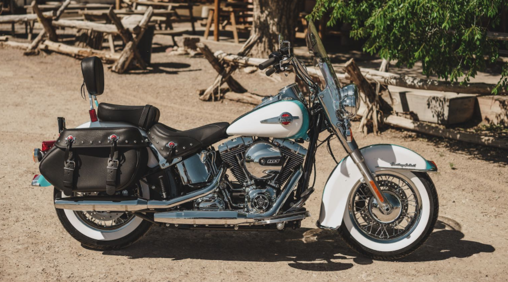What Is The Difference Between A Heritage Softail And A Heritage Softail Classic