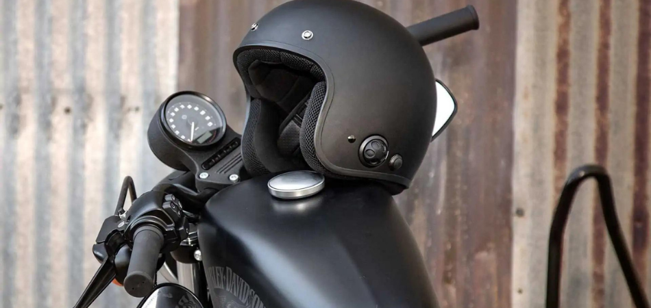 Motorcycle Helmet Brands to Avoid