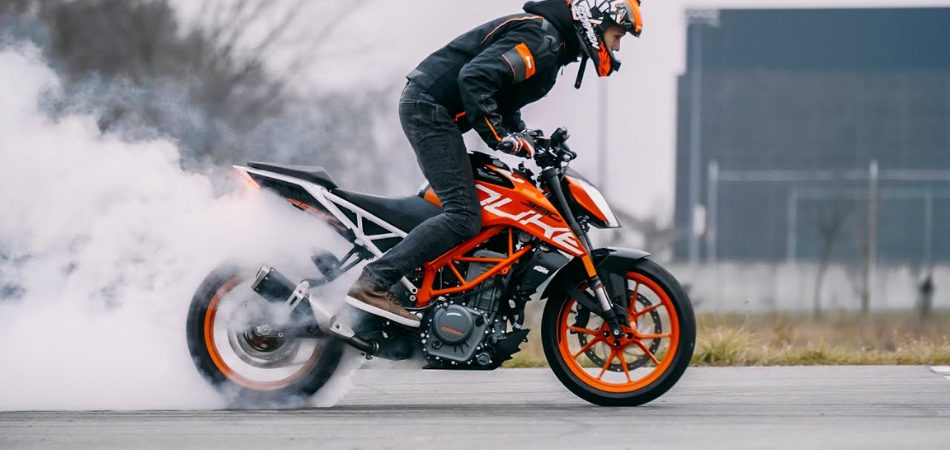 How To Do A Burnout Motorcycle